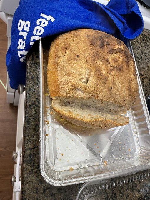 Made bread for the first time, it was so fresh and yummy 😍 https://t.co/v4zDmGGWEF<a href="/tag/newprofilepic"class="tags"><span>#newprofilepic</span></a>