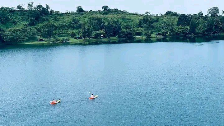 Destination_Rdc's tweet photo. 🌫️ S'il vous arrive de séjourner à #Goma, pensez à faire un tour sur l'île de #tchegera ☄️
#DestinationRdc https://t.co/3W1G4h7DR2