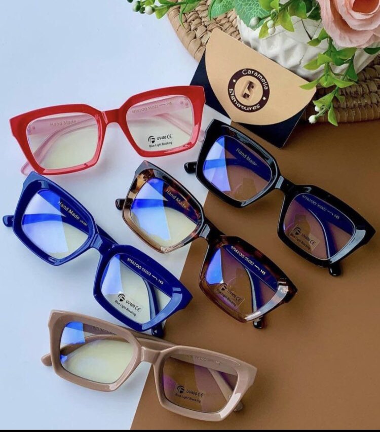 maryamoqueenie's tweet photo. 👓👓👓👓👓👓
Not just a glass but 
Classic and elegant frame 🥰 for those that have spec 🥰
Available as seen 💯 
Location: Ibadan 
Delivery: Nationwide 📍 
There is no mercy for Money 💰 https://t.co/LfTCg4I3Sv