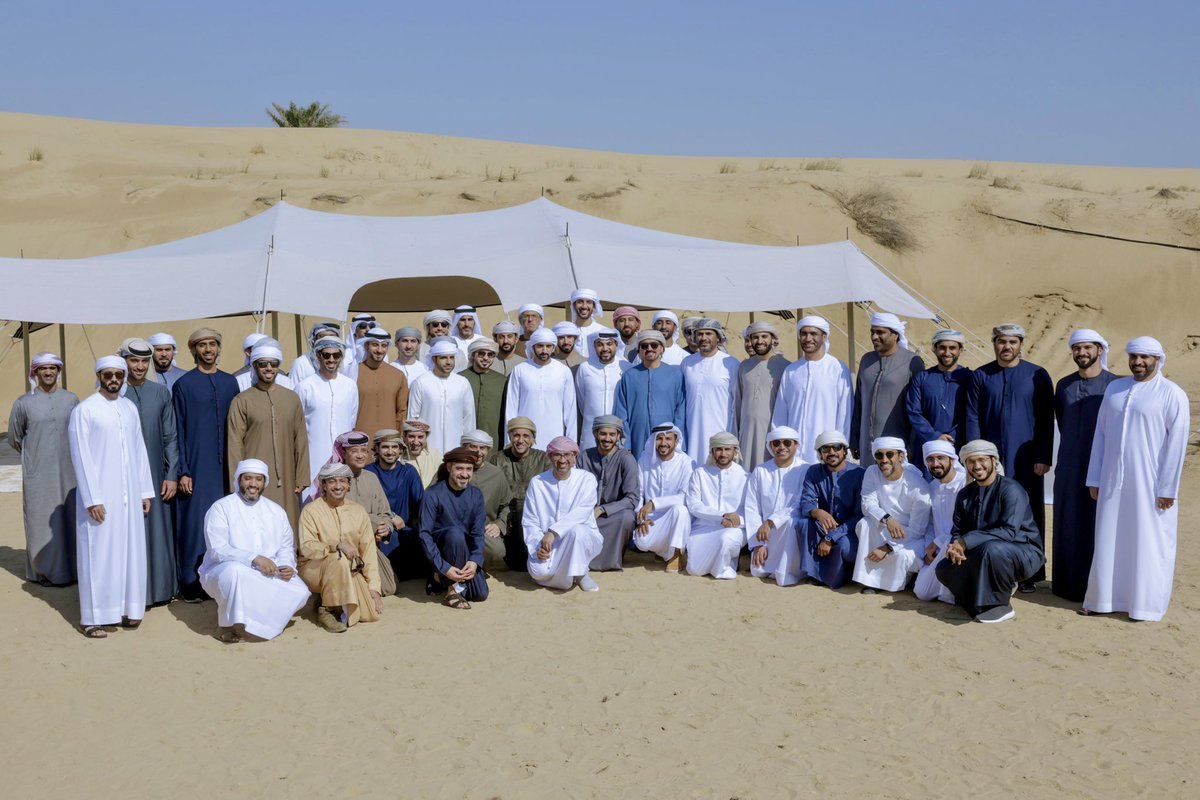 التقيت المشاركين في مخيم دبي للقيادات ورأيت مستقبل دبي الواعد من خلالهم .. تعلمنا من الشيخ محمد بن راشد أن قوة أثر القيادات تكمن في ترابطهم وعملهم كفريق واحد .. ونطمح لإعداد قادة يواكبون التغيير  .. ويمضون برؤية الشيخ محمد بن راشد لصناعة مستقبل دبي والحفاظ على صدارتها ..
