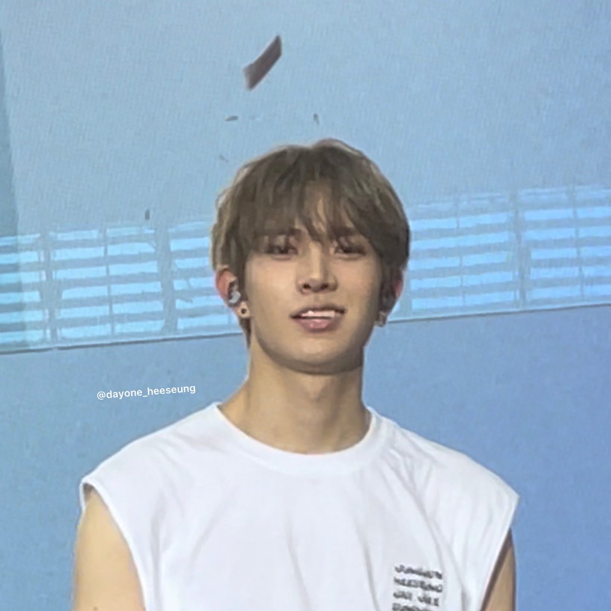 dayone_heeseung's tweet photo. 230128 🇹🇭day1
HEE is so fine🫶🏻
#이희승 #엔하이픈 #희승 #ENHYPEN #ENHYPEN_HEESEUNG #엔하이픈_희승 #MANIFESTO_IN_BANGKOK https://t.co/cW1uUvNMat