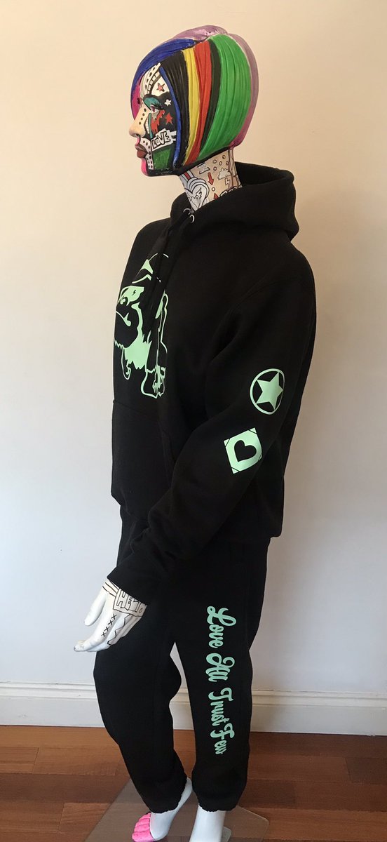 New gorilla tracksuit is available 
Percycute.com 
Minty #streetwear #fashion