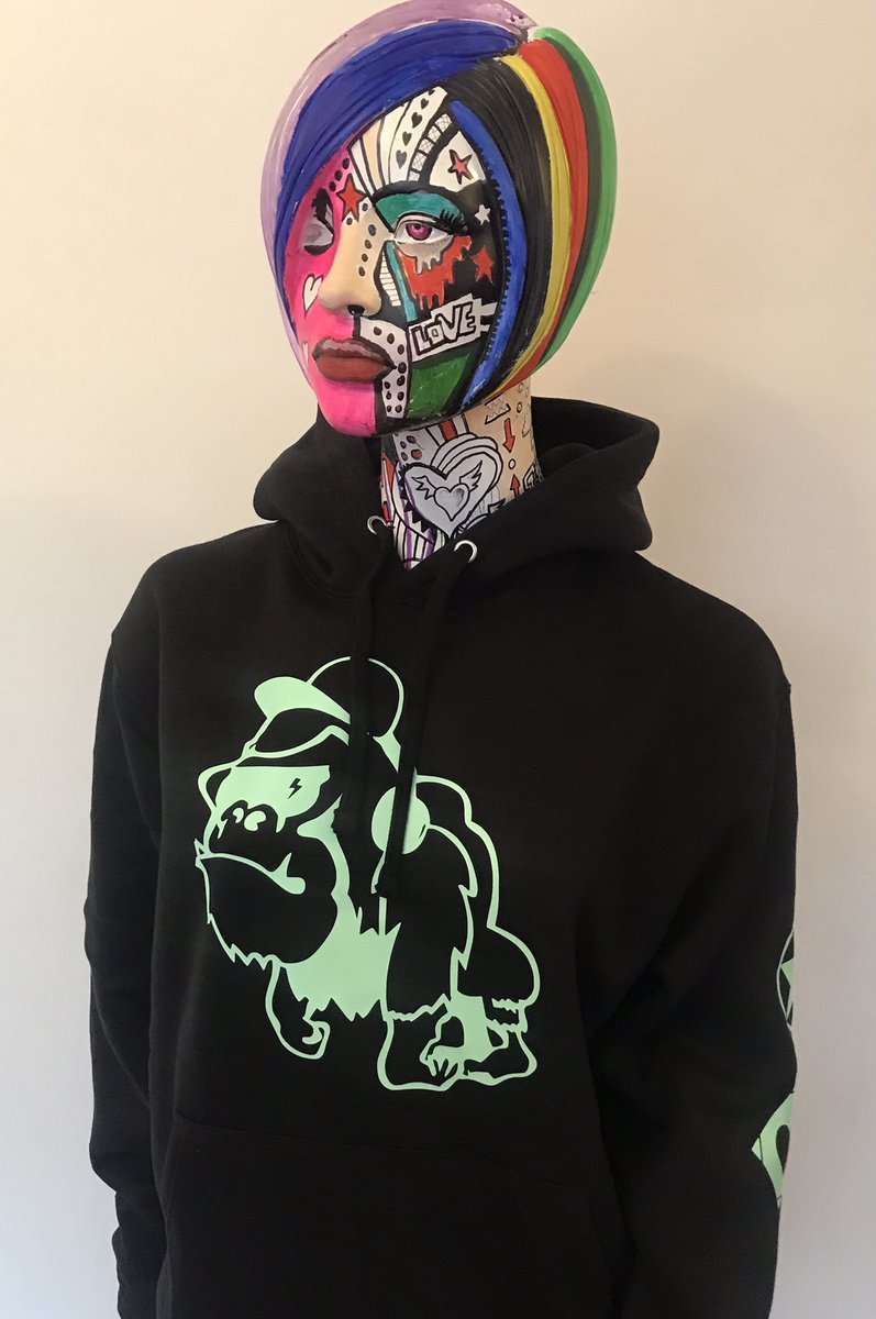 PercyCuteTees's tweet photo. New gorilla tracksuit is available 
https://t.co/mNzA0FHLdV 
Minty #streetwear #fashion https://t.co/FXZOgrq2wS