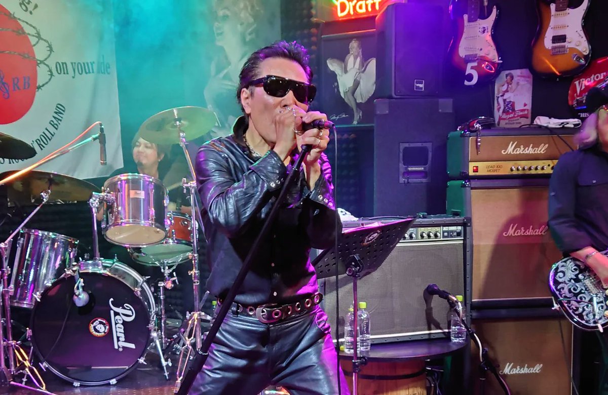 therocktomk830's tweet image. 1/28
ほんまヤバすぎる！
⁡めちゃめちゃ盛り上がったPITPIさんのLive🎙最高に楽しい夜でした！⁡⁡！
そしてPITPIさんはいつもと変わらずすごい優しかったです！
#水口晴幸 #PITPI #halpitpimizguchi #halnote #haldevilsson #theworkingclassrocknrollband #転がる先には #keeponrolling ⁡⁡⁡
⁡