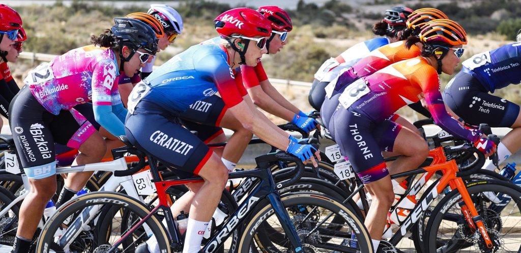 Arianna Fidanza zegeviert in eerste Women Cycling Pro Costa De Almería

wielerflits.be/nieuws/arianna…

#wielrennen #koers #ciclismo