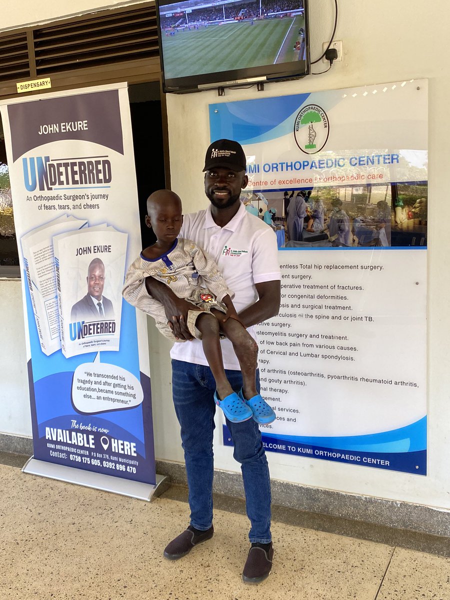 DrOtileUg's tweet photo. Finally met Little Innocent Rubangakene at @KumiOrthopaedic and handed him over to the Doctor on duty Dr Iloket Andrew @IloketH, His surgery is scheduled for Tuesday 31st. Thank you for your generosity 🙏 https://t.co/FpEuncAIso