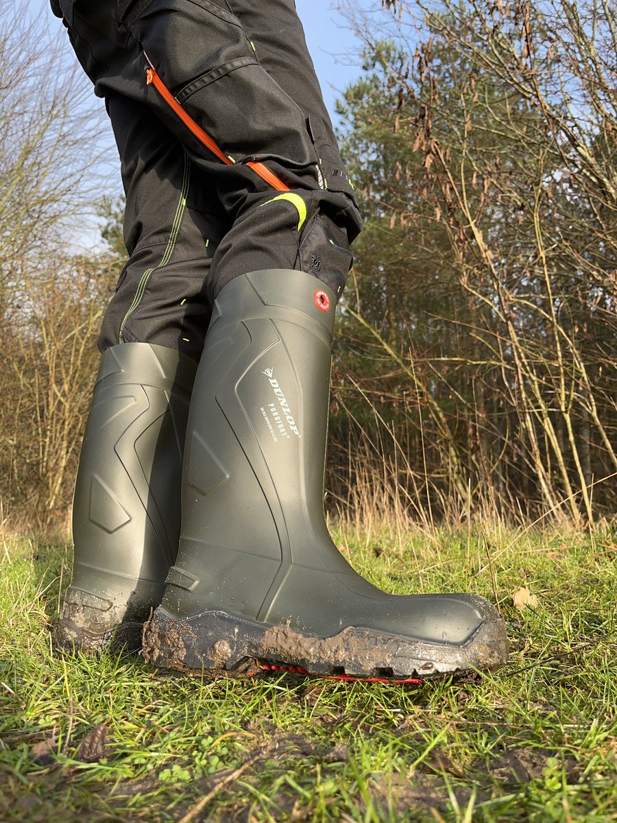 noraboots's tweet photo. Breaking in a new pair of green Dunlop Purofort+, always a pleasure! ๐
#dunlop #purofort #purofortplus #dunloppurofort #dunlopboots #dunlopwellies #engelbertstrauss #motion2020 #workwear #wellies #rubberboots #gummistiefel #wellies # https://t.co/Gmg5XulSTU