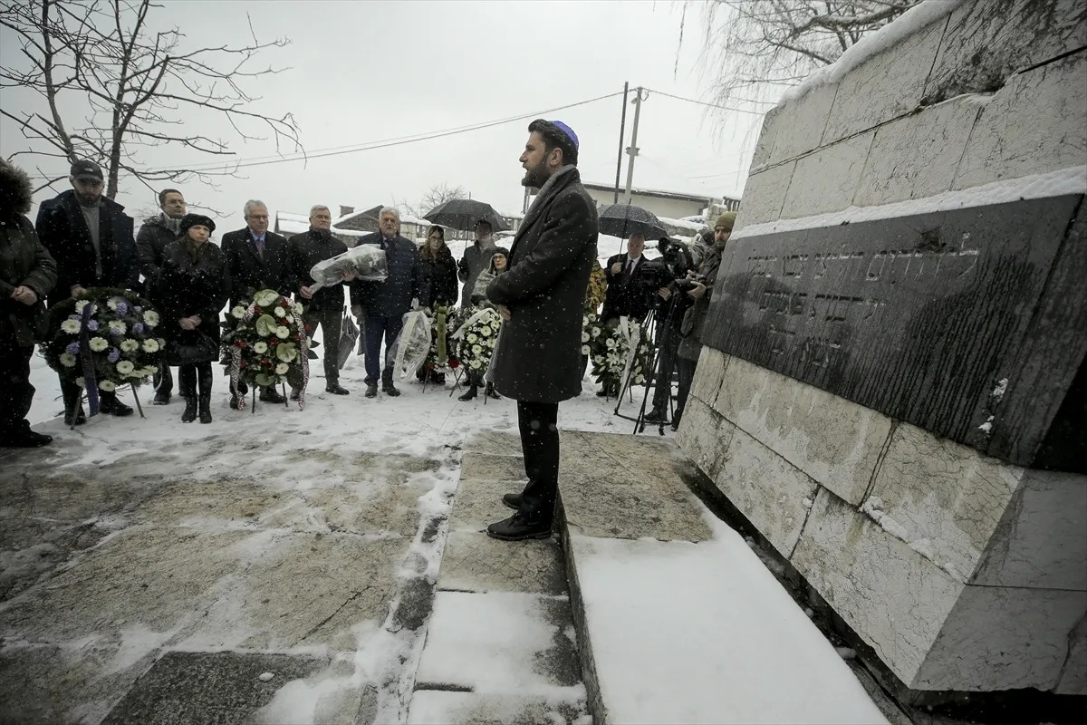 suljagicemir1's tweet photo. Vladimir Andrle, predsjednik  Jevrejskog kulturno-prosvjetnog i humanitarnog društva La Benevolencija. Jedan od mladih lidera naše zemlje koji vraća nadu da je drugačija budućnost zaista moguća. https://t.co/KtTPooJzqd