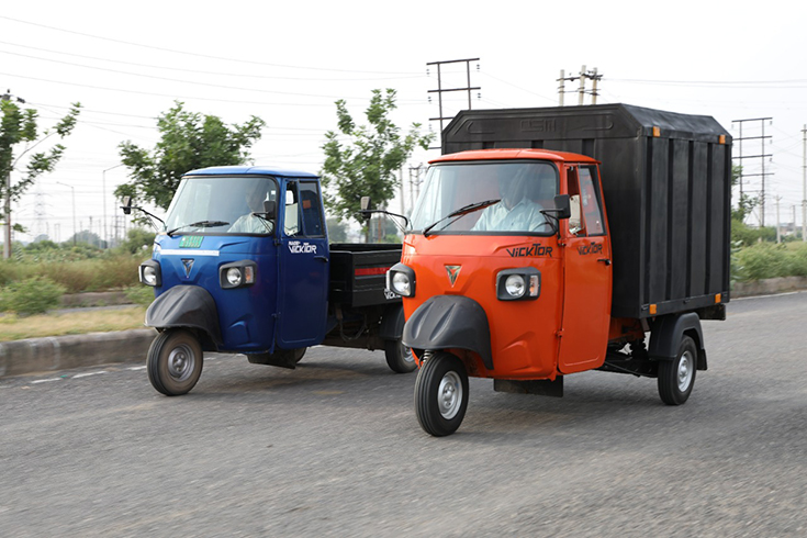 autocarpro's tweet photo. Omega Seiki Mobility to invest Rs 800 crore in setting up EV powertrain &amp; battery plants in Haryana &amp; Maharashtra; will manufacture e-powertrains (from 7 kW to 34 kW) with Jae Sung Tech of South Korea &amp; lithium-ion BM-LMP batteries with iM3NY of the US https://t.co/XUmWNoz0im https://t.co/luny2BlaFR