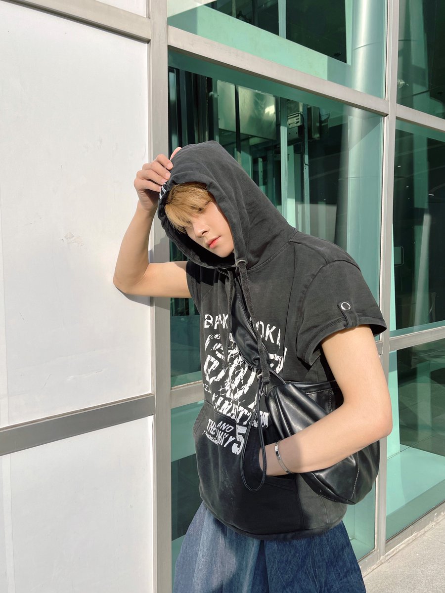 21_xno's tweet photo. เท่มั้ยครับ https://t.co/W2B9vXAy3n