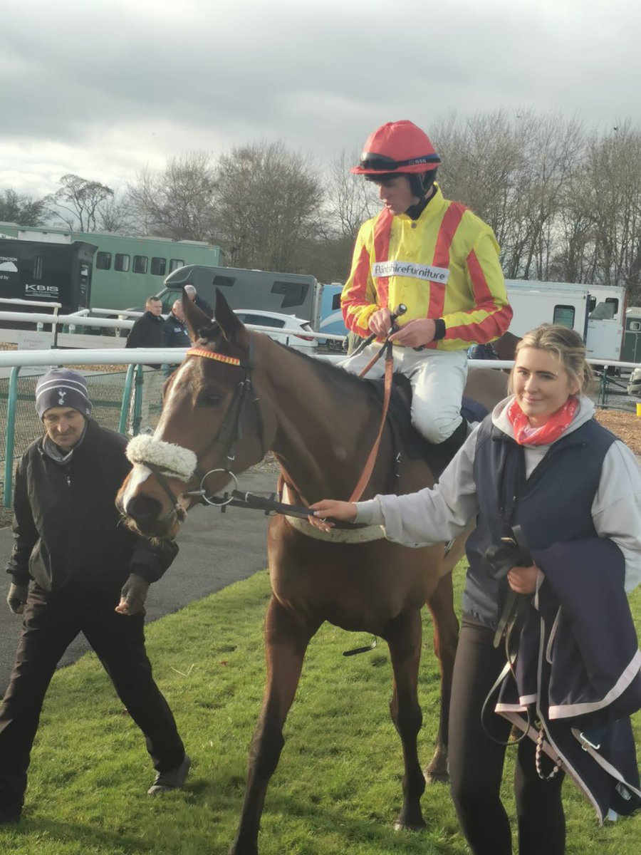 Lovely 4th place finish for Our Laura B on her hurdles debut <a href="/SedgefieldRace/">SedgefieldRacecourse</a> 🏇