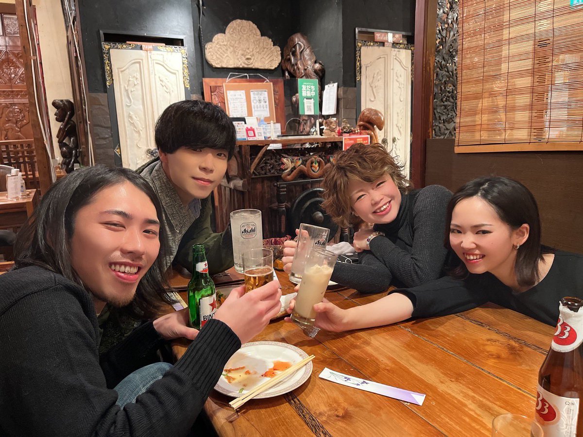 kabchan0903's tweet photo. スタッフ達と。毎回、面白おかしく笑かしてくれるw

いつもありがとう⸜🌷︎⸝‍好き♡ https://t.co/D7gwkQSILd