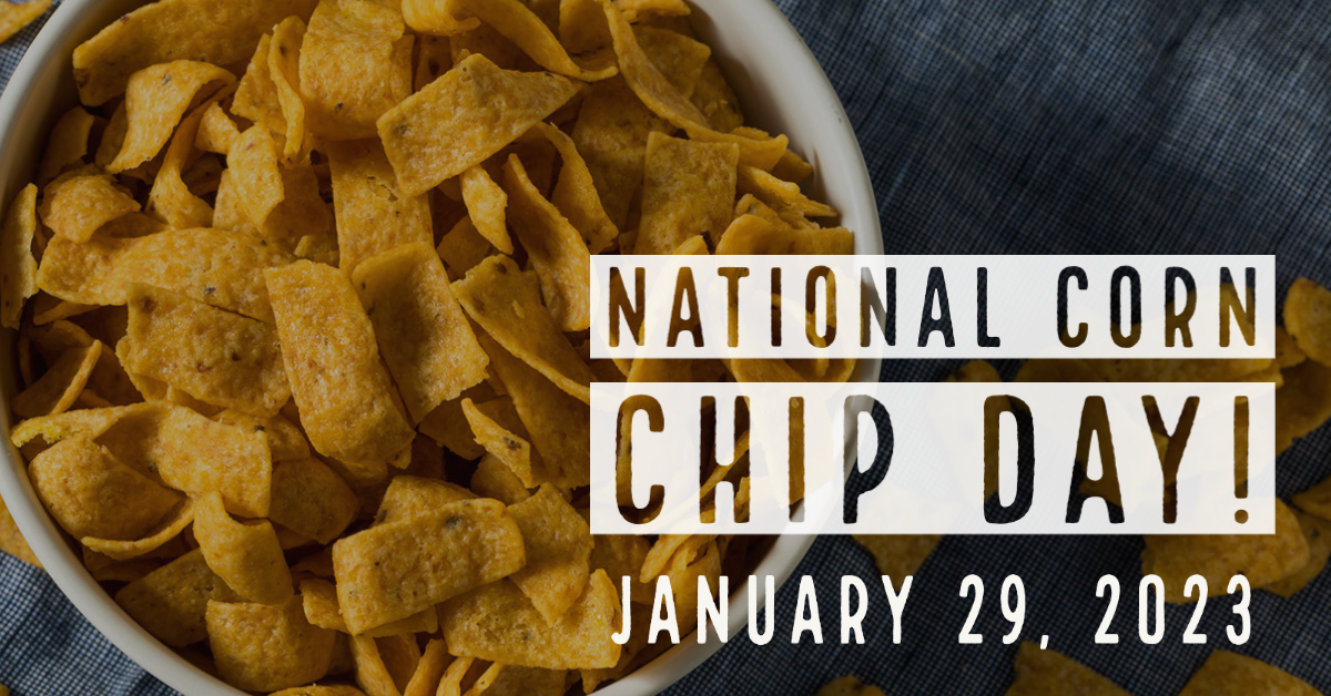 NationalCorn's tweet photo. Modern inventions like wi-fi, the smartphone & streaming services are cool & all . . . but you ever enjoyed a starry night when a roaring bonfire, great company, plus perfectly-made margs & walking tacos (where the #CornChip comes in) were on the evening itinerary? Just sayin'. https://t.co/jfrjxJVHnR