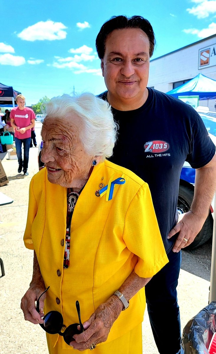 #HazelMcCallion passed away at 101 💔 just weeks shy of her 102nd on February 14th. I chatted with her at many events and always said the key to life is 'keep moving' 'never stop' Even when she retired as Mayor #HurricaneHazel didn't stop oving and working! #RIPHazelMcCallion