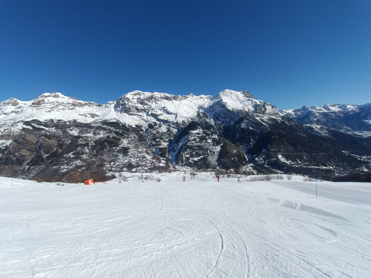 Pelvoux Vallouise Domaine Skiable tweet media