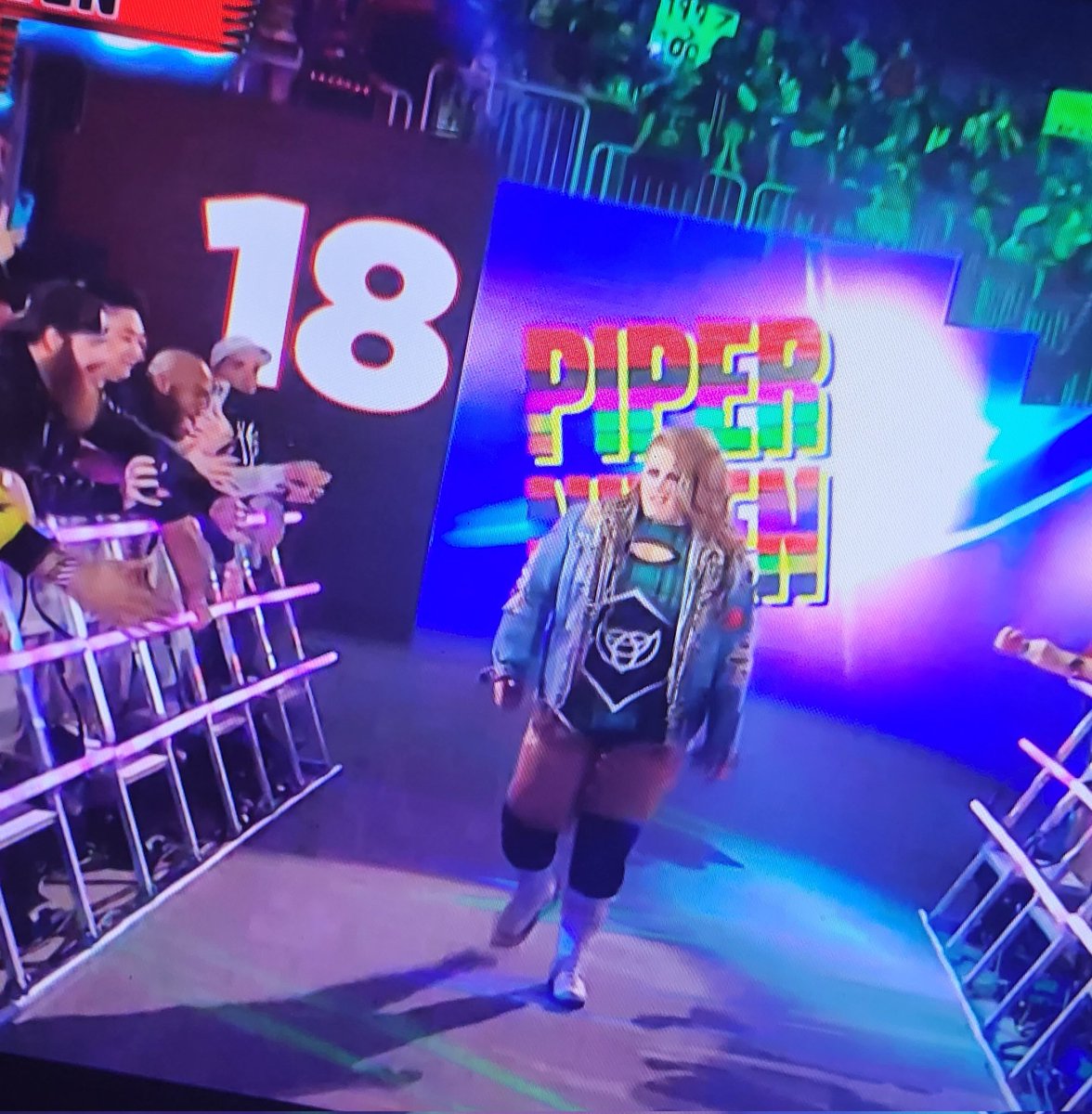thebrokenangel0's tweet photo. When @wwe says your hometown live #royalrumble2023 #PiperNiven @DoudropWWE #kilbirnie #SCOTLAND https://t.co/sHpR9q58dz