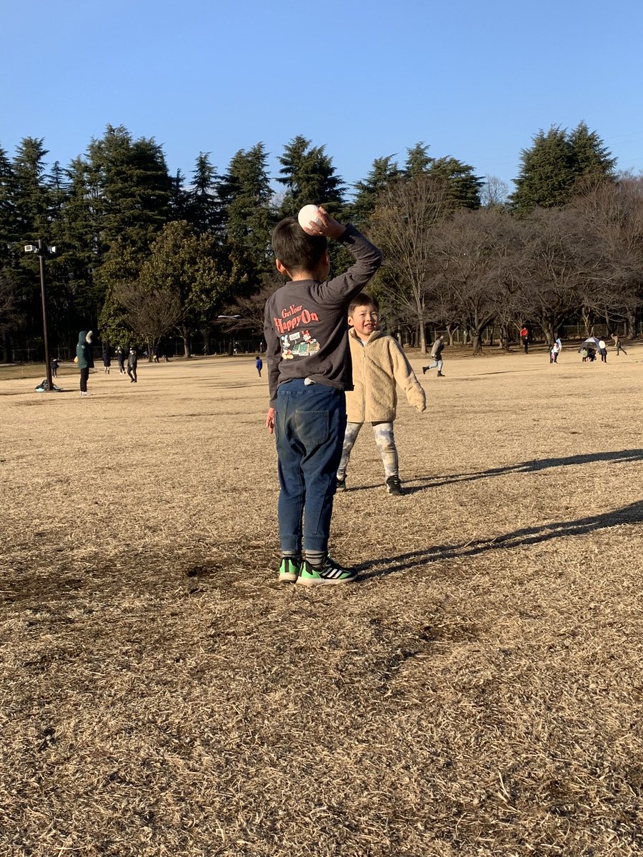 rikiya0032's tweet photo. 身体のあちこちが痛い〜🤣
運動不足かな🤫💦

子供達と沢山遊んで来ました🤤✨
大人より子供の成長の変化の方が大きい

がむしゃらに遊んで怖いもの知らずだから色々経験して
笑って、泣いて、喧嘩して
子供って良いな✨✨

もっともっと色々経験させてあげたい。

その為に自分も沢山努力します🥺✨ https://t.co/KOBM5RO9Ck