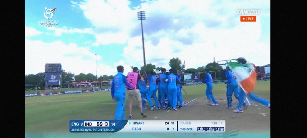 India women beats England on the ICC inaugural U19 women T20 World Cup...😍

Congratulations Girlsss 💐 

You guys made History ✌️

#ICCU19WorldCup