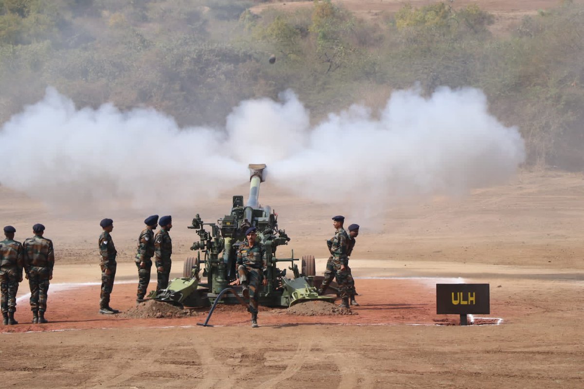 artrac_ia's tweet photo. #ExTOPCHI
The event highlighted the impressive capability demonstration of indigenously manufactured Artillery Guns, Rockets and Surveillance equipment
#SchoolofArtillery
#AatmnirbharBharat
#ARTRAC
@adgpi https://t.co/q3m8i2Lo5m