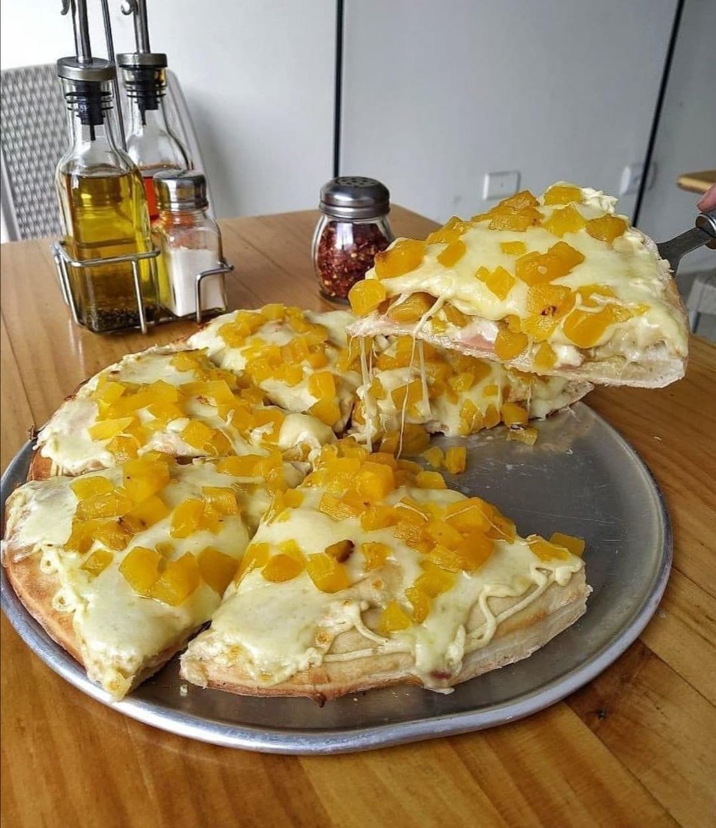 A ustedes les gusta la pizza con piña?

SI ❤️
NO 🔄