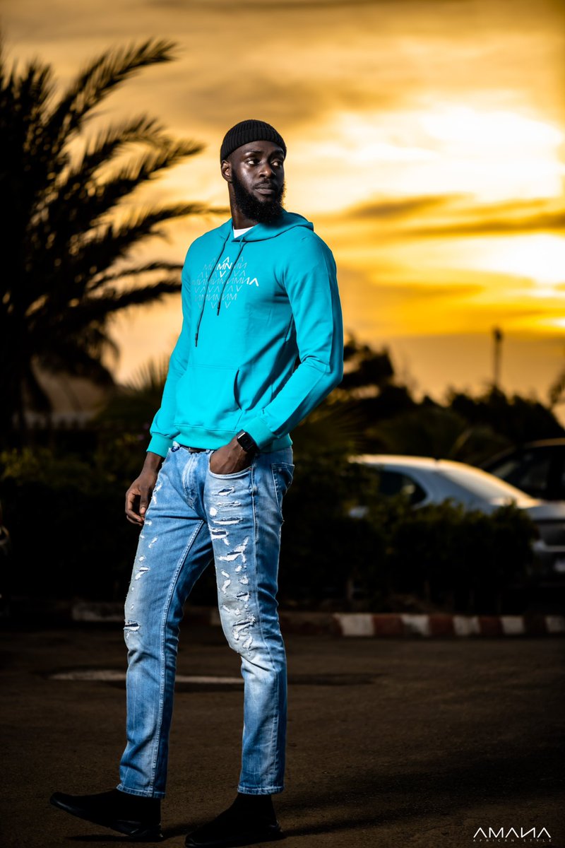 africanstylee's tweet photo. Hoddie en vert turquoise ✨✨
Prix : 15.000cfa
Taille Dispo : L XL XXL
#swear
#capuchon
#hoddie
#pull https://t.co/E58EpqEkIU