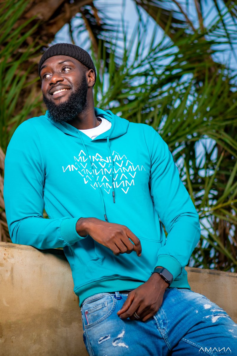 africanstylee's tweet photo. Hoddie en vert turquoise ✨✨
Prix : 15.000cfa
Taille Dispo : L XL XXL
#swear
#capuchon
#hoddie
#pull https://t.co/E58EpqEkIU