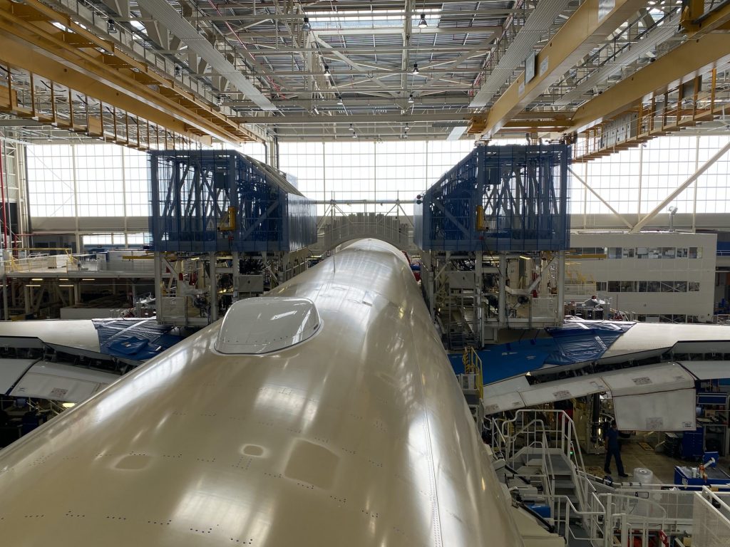 flightradar24's tweet photo. On this week’s AvTalk we unroll Airbus’ new holey foil for the A350, which it hopes will be the holy grail for its peeling paint problem. https://t.co/GyiGb46jdq https://t.co/AMBXPSIRG2