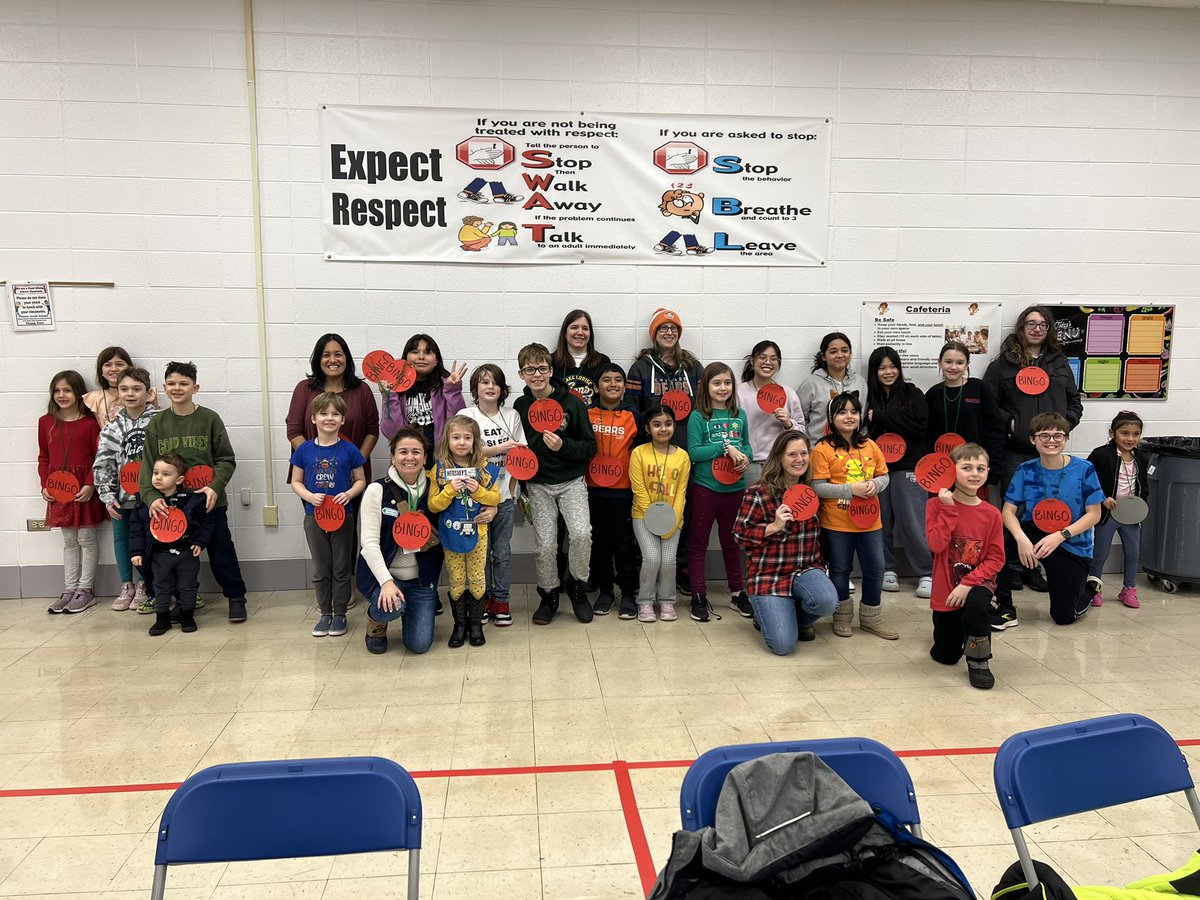 AngelaG730's tweet photo. BINGO! LL PTA and families had lots of fun in a Bingo extravaganza. It was a race to win the most candy bars! 🍫🍫🍫@JRiehman @D15Schools https://t.co/A3jPWHk1US