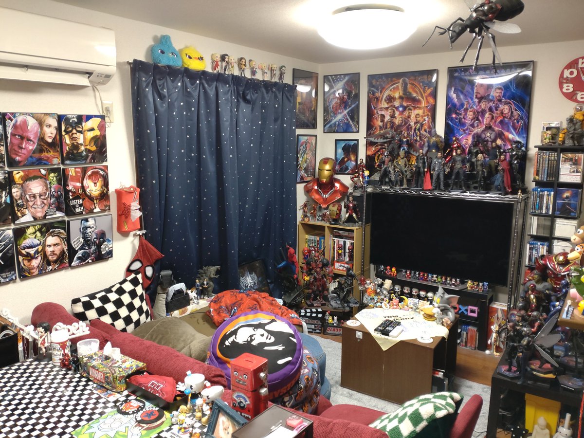 Last0rder's tweet photo. おやすみ我が部屋
また明日

#ホットトイズ
#hottoys
#ディズニー
#disney 
#フィギュア
#figure
#マーベル
#marvel
#映画
#movie https://t.co/N5zmWRi9Ae