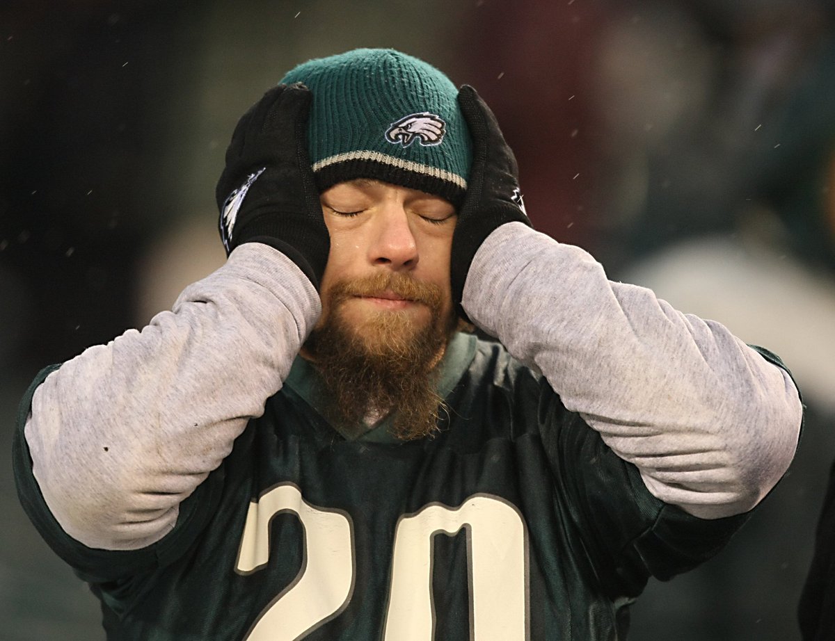 HandsOnHeadFans's tweet photo. Will we see fans of either home team with a hands on head moment by the end of this Championship Sunday?
#ChiefsKingdom #FlyEaglesFly #AFCChampionship #NFCChampionship https://t.co/4JT9okSOys
