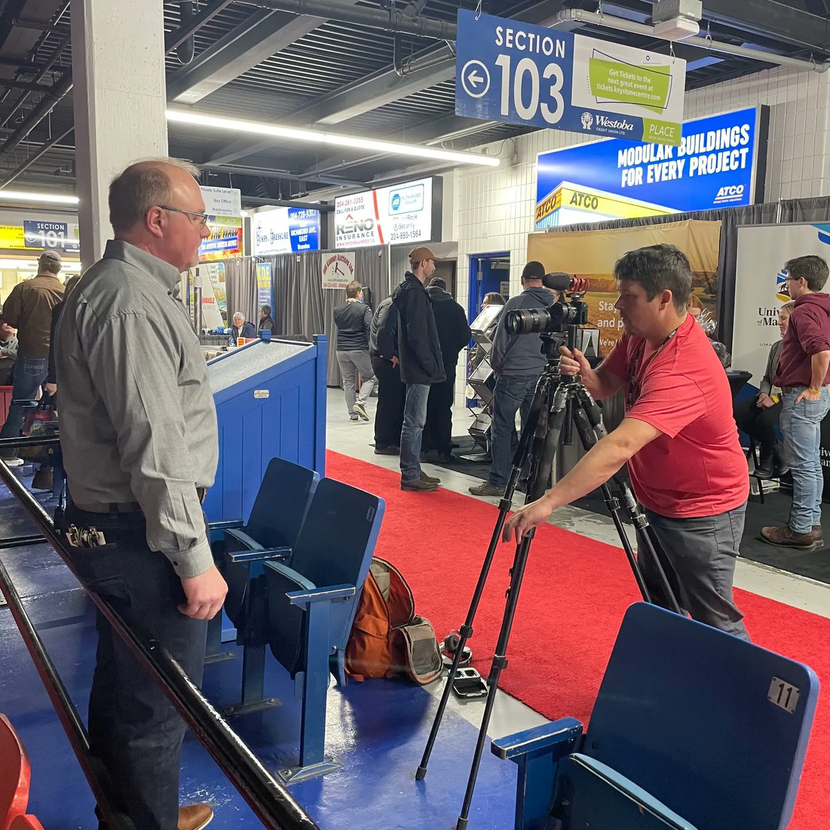 MBAgDays's tweet photo. "I'll make you look good and sound smart." - Steve Langston #dirtytshirtproductions
And, he's not wrong! 😁 Thank you Steve!
#steveknowsag #agdays #agvideo https://t.co/F6af442Ia4