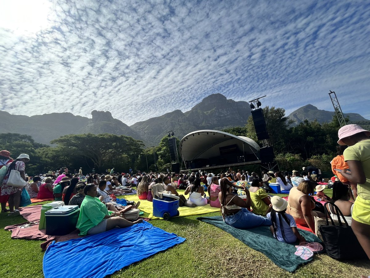 KirstenboschNBG's tweet photo. #Simmy opening up today's Kirstenbosch Summer Sunset Concerts. 

Share a selfie &amp; tag us if you’re
here!
#KBRocks #Kirstenbosch #SummerSunsetConcerts https://t.co/j0NISN69t6