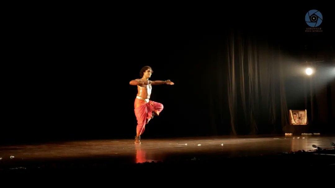 AurovilleMedia's tweet image. Kuchipudi dance workshop at Bharat Nivas.
@BharatNivas

#auroville #aurovillepondicherry #unitypavilion #kuchipudi #kuchipididance #kuchipudidancer #dancer