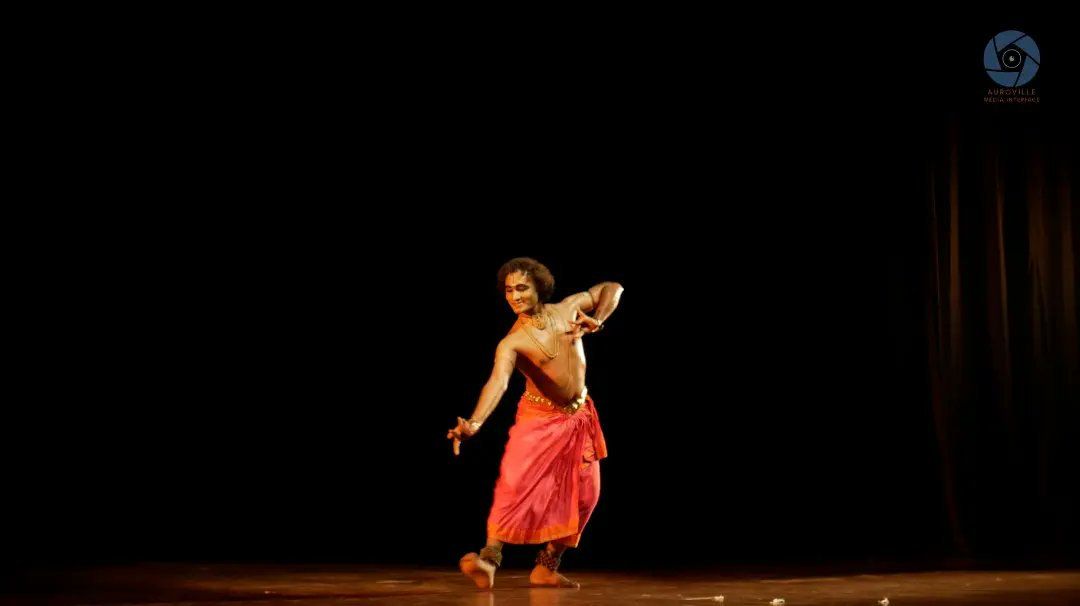 AurovilleMedia's tweet image. Kuchipudi dance workshop at Bharat Nivas.
@BharatNivas

#auroville #aurovillepondicherry #unitypavilion #kuchipudi #kuchipididance #kuchipudidancer #dancer