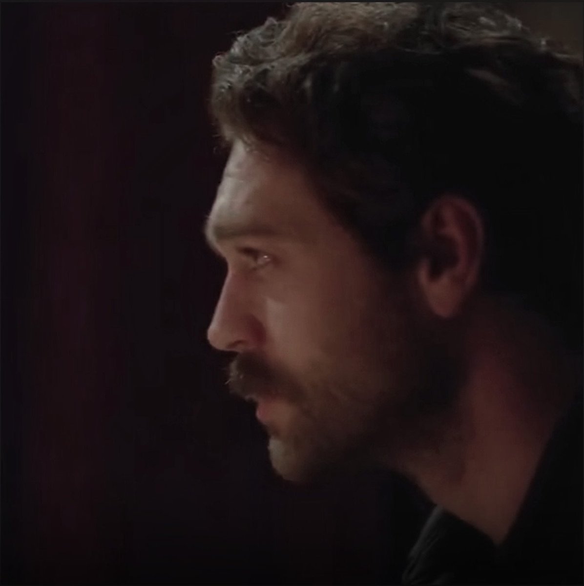 snqyl12's tweet photo. I need a selfie for them... 🖤🔐 

#CemreBaysel • #FurkanAndıç https://t.co/I3FpmfEsg2