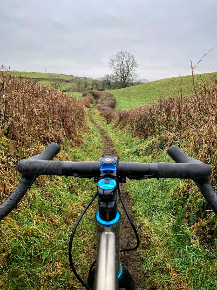 TheLakesMike's tweet photo. Grand day out. π€
.
#gravelbike #gravel #cycling #cyclechat #cyclinglife #lakedistrict #yorkshire https://t.co/YbjSAUbWcK
