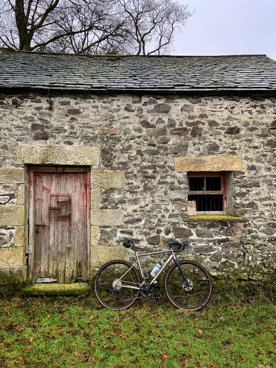 TheLakesMike's tweet photo. Grand day out. π€
.
#gravelbike #gravel #cycling #cyclechat #cyclinglife #lakedistrict #yorkshire https://t.co/YbjSAUbWcK
