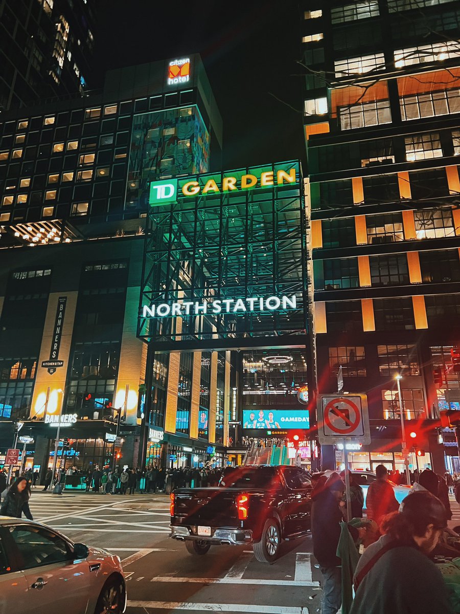 Noah_Frances's tweet photo. last night got to check watching the lakers vs celtics off my bucket list. so incredibly grateful for this experience and great trip in general https://t.co/y02Qok1aDR