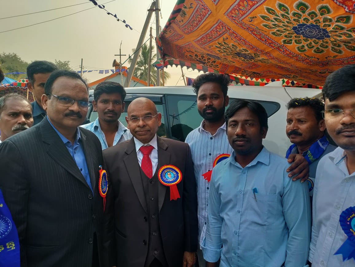 geesakrishna's tweet photo. శ్రీ గౌరవ జస్టిస్ జి చంద్రయ్య HRC chairman and
శ్రీ గౌరవ PSN మూర్తి గారు (VRS) civil service. https://t.co/ARMmWSlyqn