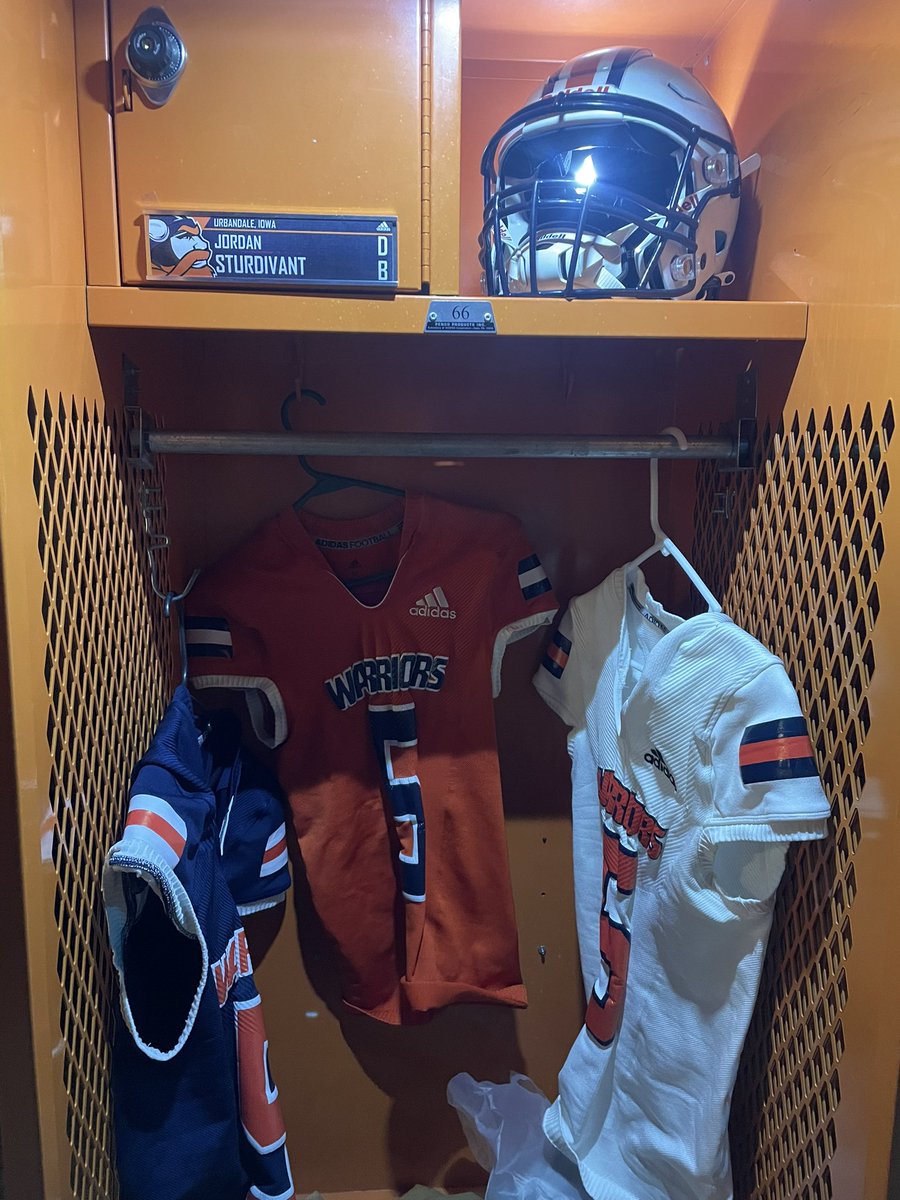 I had a great time yesterday on my official visit to Midland University. Special thanks to @Coach_Honnold and the @MidlandU_FB staff for the hospitality and showing me what Midland football is about!!