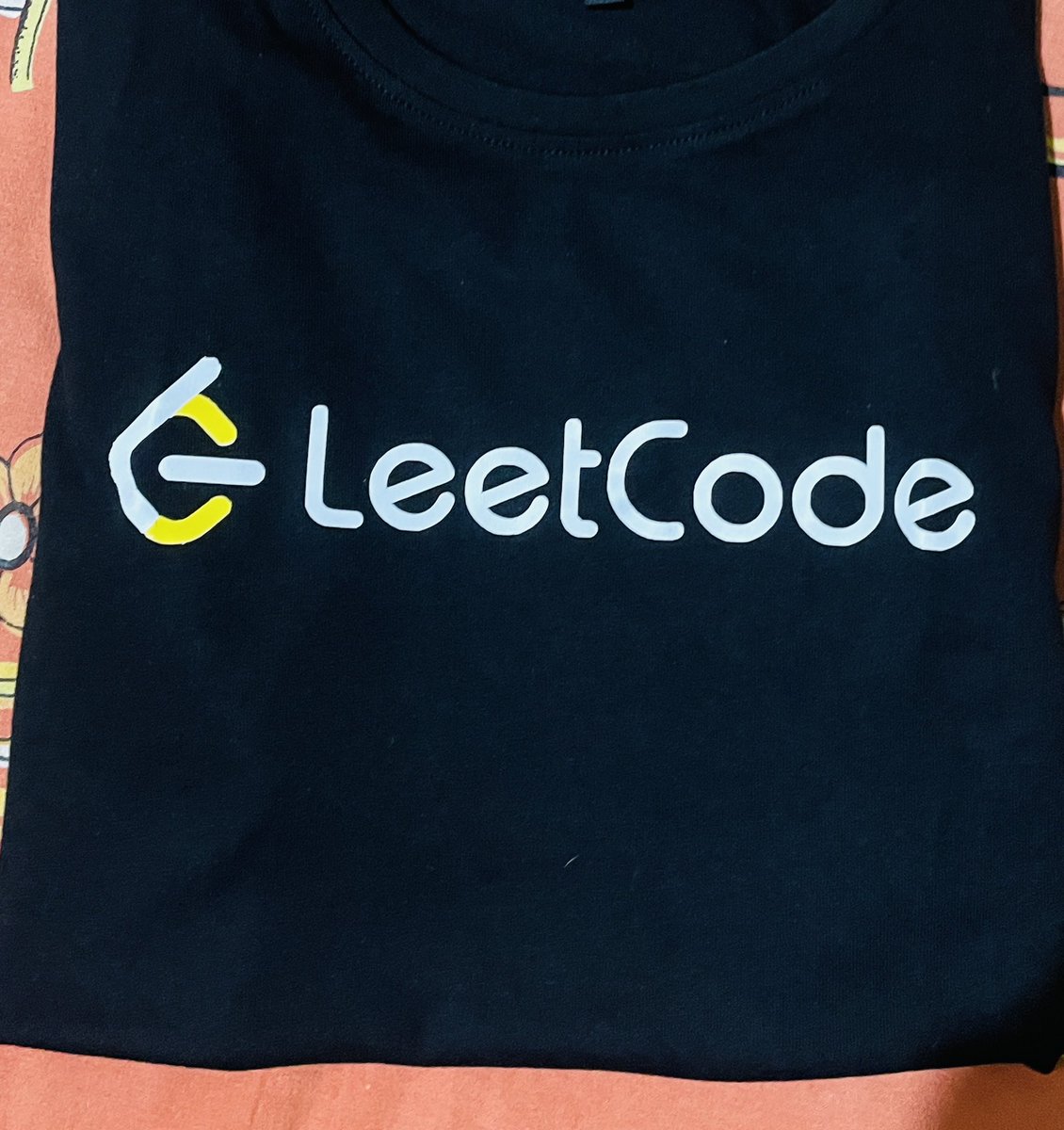 IITian7_deKanad's tweet image. It means a lot to me🫶🏻
2 yrs of hard work &amp;amp; #100DaysOfCode were immense helpful ❤️ 
Just love this amazing T-shirt🇺🇸

#100daysofcodechallenge #100daysofpractice #javascript #programmerhumor #leetcode #Web3 #softwaredevelopment #startupindia #Python #SQL #SoftwareEngineering #Java