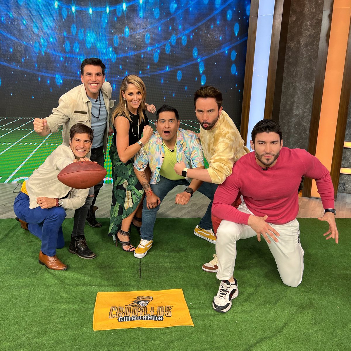 VengaLaAlegria's tweet photo. ¡Muchísimas gracias @InesSainzG por divertir con nosotros este domingo en #VLAFinDeSemana! 🙌🏻🎉🏈🤩💃🏻📺 #YoConVLA https://t.co/RpA5BSUyi1