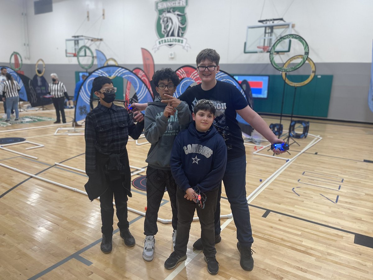 mrivas_STEM's tweet photo. @MarMasters7 the two Drone racing teams @THeightsTAG  did an excellent job working together to make it to the finals @disdSTEM  inaugural Drone race competition. Mr. Shields and I are super proud of them!  Well done @carlosrobotics and team putting this event together! https://t.co/4zaVrgIfCL