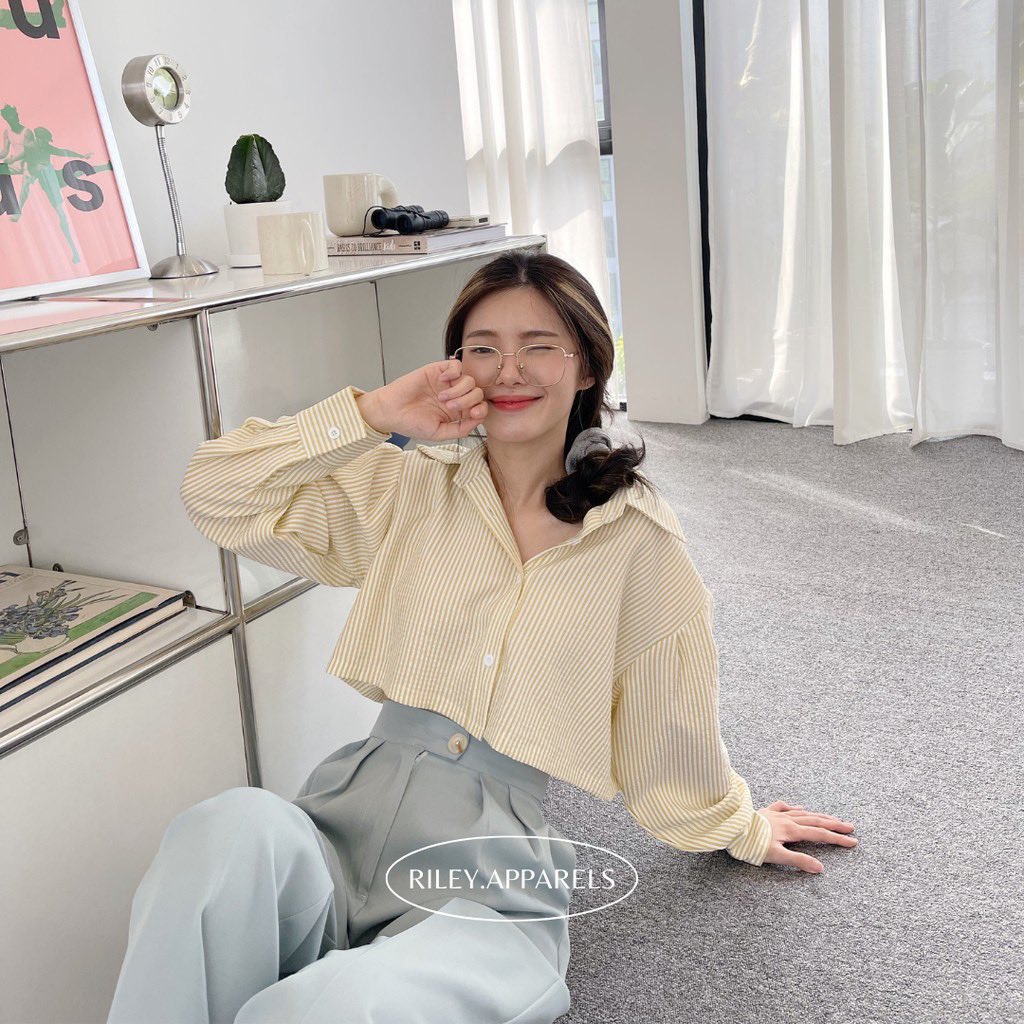 tutorandbooks's tweet photo. ส่งต่อเสื้อ riley apparels รุ่น crumble สีเหลือง อกได้ถึง 42 ยาว 15 ไม่มีตำหนิ
🪄350฿ (จาก 450฿)
#เสื้อผ้ามือสอง #ส่งต่อเสื้อผ้า #rileyapparels #โล๊ะตู้เสื้อผ้า #เสื้อมือสอง #เสื้อแขนยาว #เสื้อเชิ้ต #เสื้อเชิ้ตครอป #เสื้อครอป #เสื้อครอปแขนยาว #เสื้อผ้า https://t.co/XkEJMnDNSk