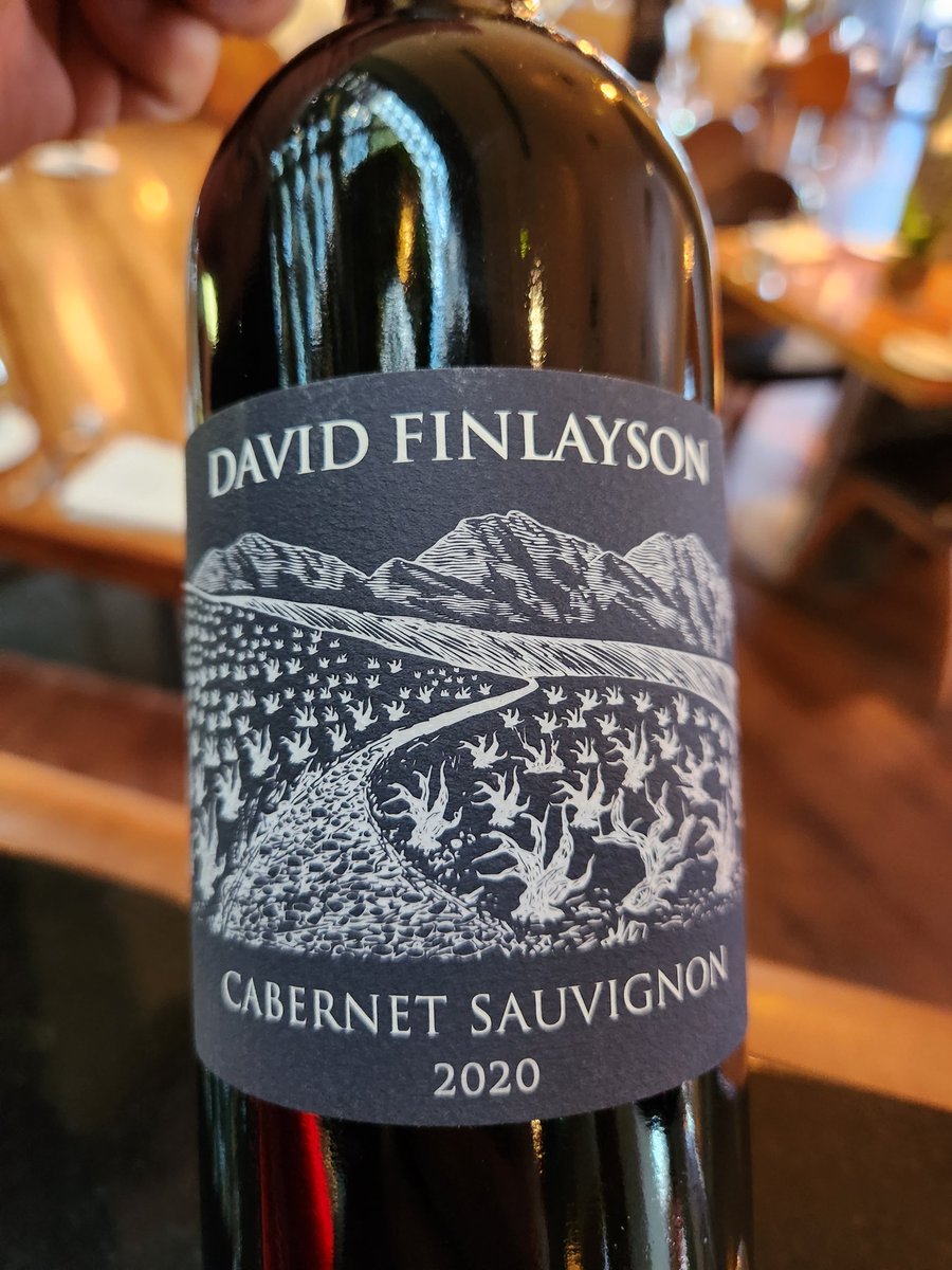 capewinereview's tweet photo. R105/glass &amp; R420/bottle

#SouthAfrica #Wine #MiguelChan #Stellenbosch #SanDeck #cabernetsauvignon #sandtonsun #davidfinlayson #Sandton #edgebaston #sandtoncentral #worldclass #Africa #sandtonsuntowers #Redwine #sandtonconventioncenter #African #IconicSandton #SouthAfrican #Bar https://t.co/eqsnh5NtU4