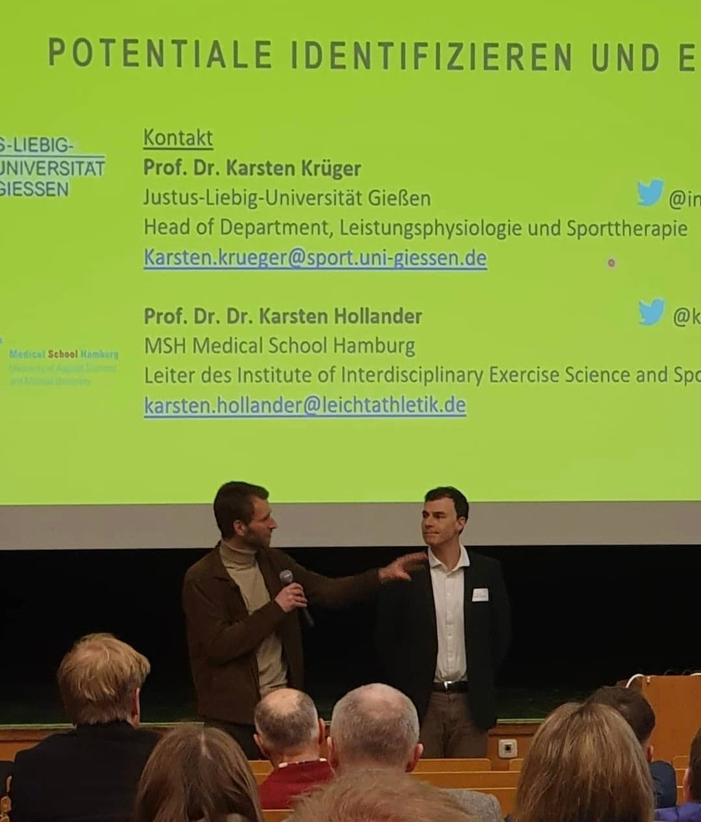 Awesome format to combine the <a href="/dlv_online/">leichtathletik.de</a> conference <a href="/SpohoKoeln/">Deutsche Sporthochschule Köln</a> with the #ISTAf Indoor Düsseldorf 🥇🏃‍♀️🏃🏻 Was an honor to have a mutual presentation with Karsten Krüger sharing insights from the <a href="/inprove_info/">in:prove - Leistungsreserve Individualisierung</a> and other research! 👨‍🔬
