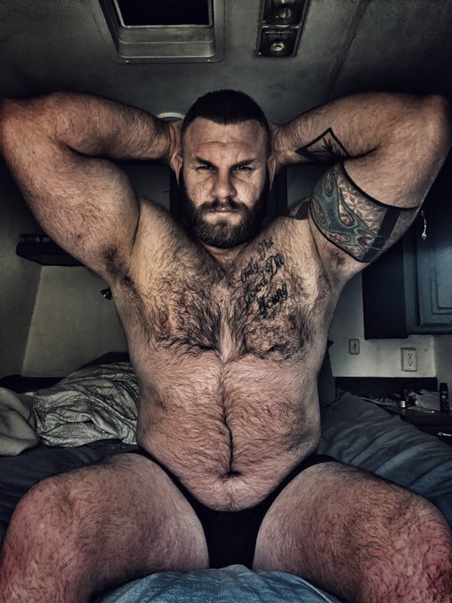 Retweet for a free sniff ? https://t.co/i8ziErfd2l

#gaybearsofinstagram #gaybeardedmen #gaybearded #gayhairymen