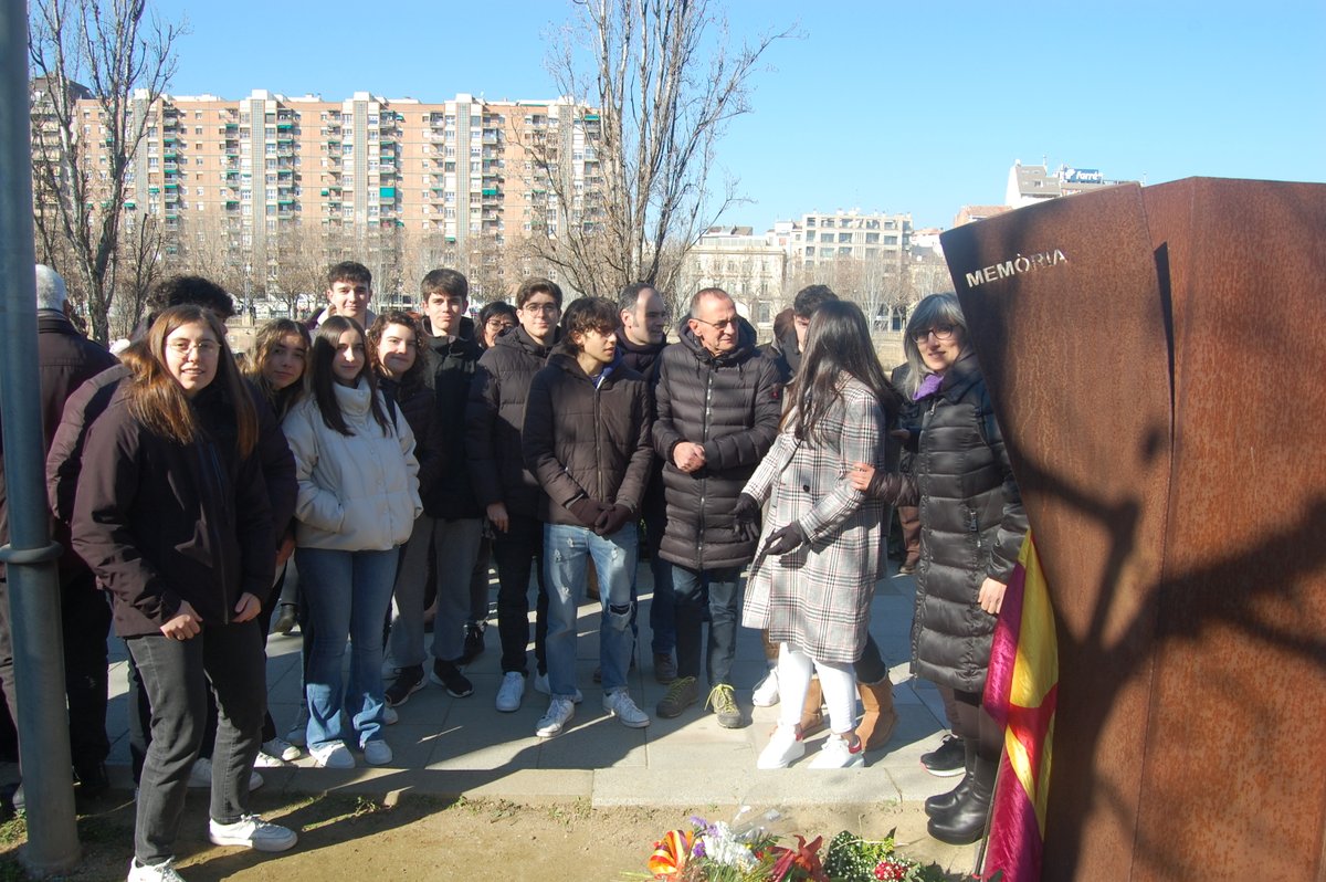 dretscivilsll's tweet photo. Un sentit agraïment a les persones que han participat en l'acte d'avui a #Lleida @amauthausen @Grup_MH_CEL @DemdLleida @INSLAMITJANA 
 @ins_lladonosa @InsCaparrella @INSALMENAR 
 @Guindavols @elcarmelleida  @Lauzetafolk 
 @ColorsdePonent @CRPSegria @DownLleida @ciadebello @FAGIC1 https://t.co/7Wgsmuf86Z