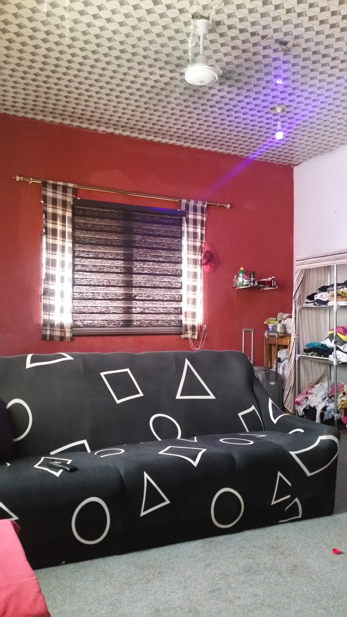 amohe6563's tweet photo. @KobbyKyei_ Single room self contained with 3 people hahaha. Think twice guys https://t.co/Wpk1ApTBCc