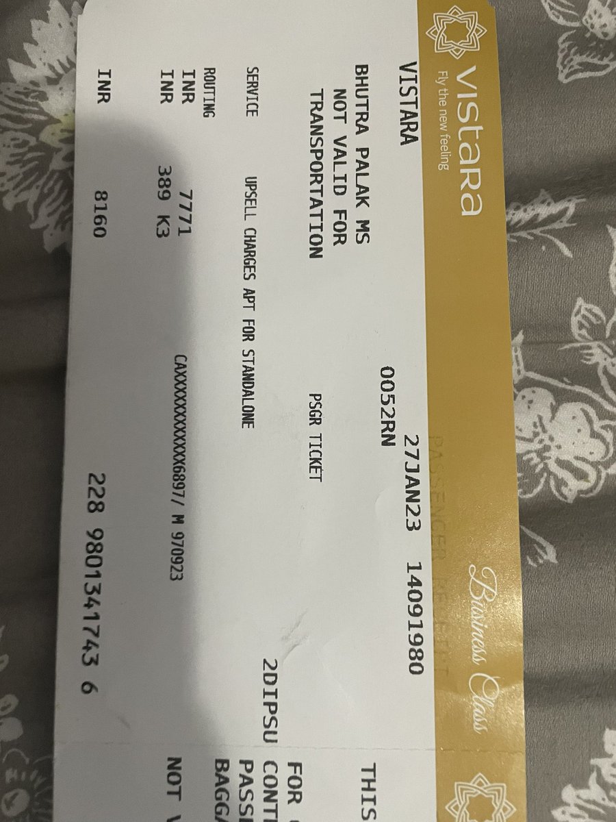 PalakBhutra's tweet photo. @airvistara #vinodkannan 

I purchased the extra bag which you are not able to deliver to me. I have important documents in there which I need to submit to my university asap, it’s a matter of admission if I fail to submit them. 
TAKE THIS SERIOUSLY PLEASE!
I need the bag asap https://t.co/1tE1AQmyTc